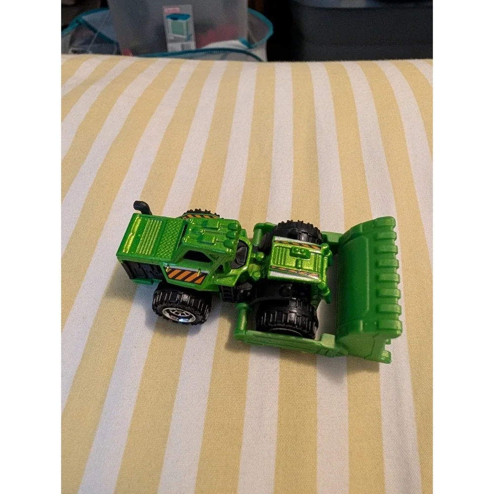 2015 Matchbox GROUND GRABBER Black & Green 45/120 LITTLE BEND Construction